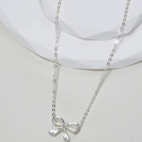Silver Bow Necklace - Picture 2 of 3